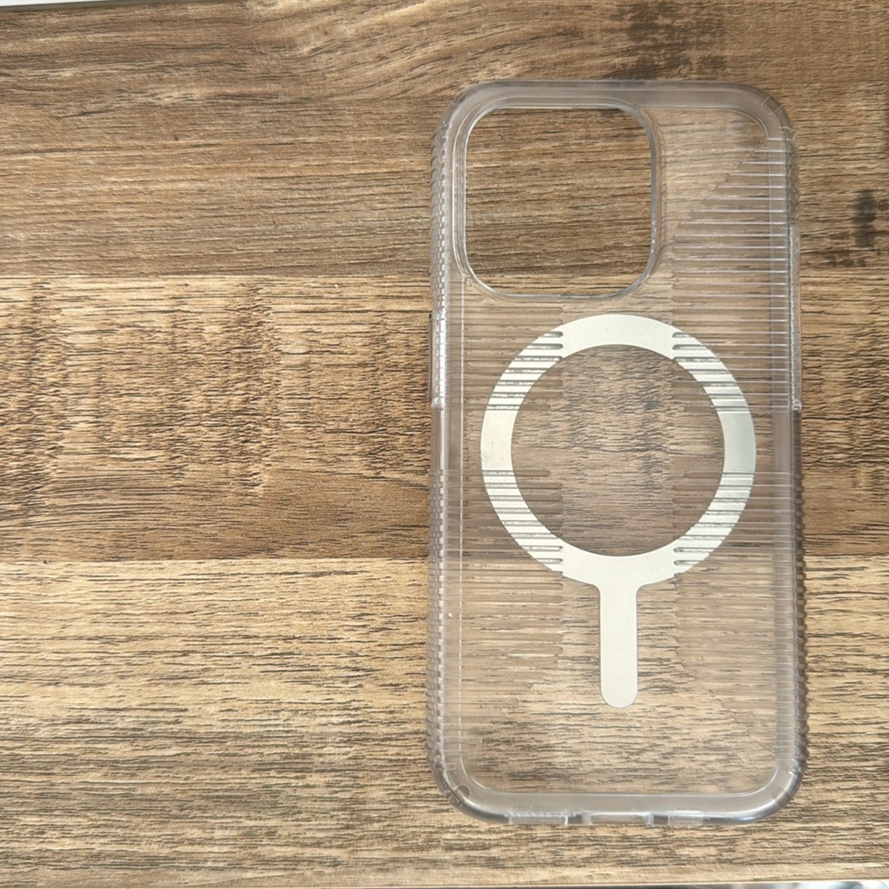 Speck Gemshell MagSafe Grip iPhone 15 Pro Phone Case